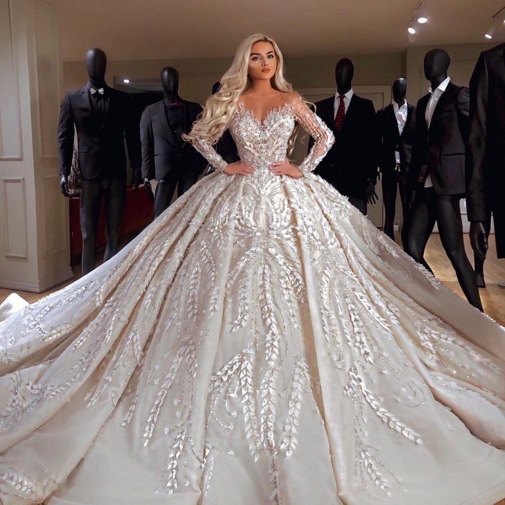 Valdrin Sahiti Wedding Dress